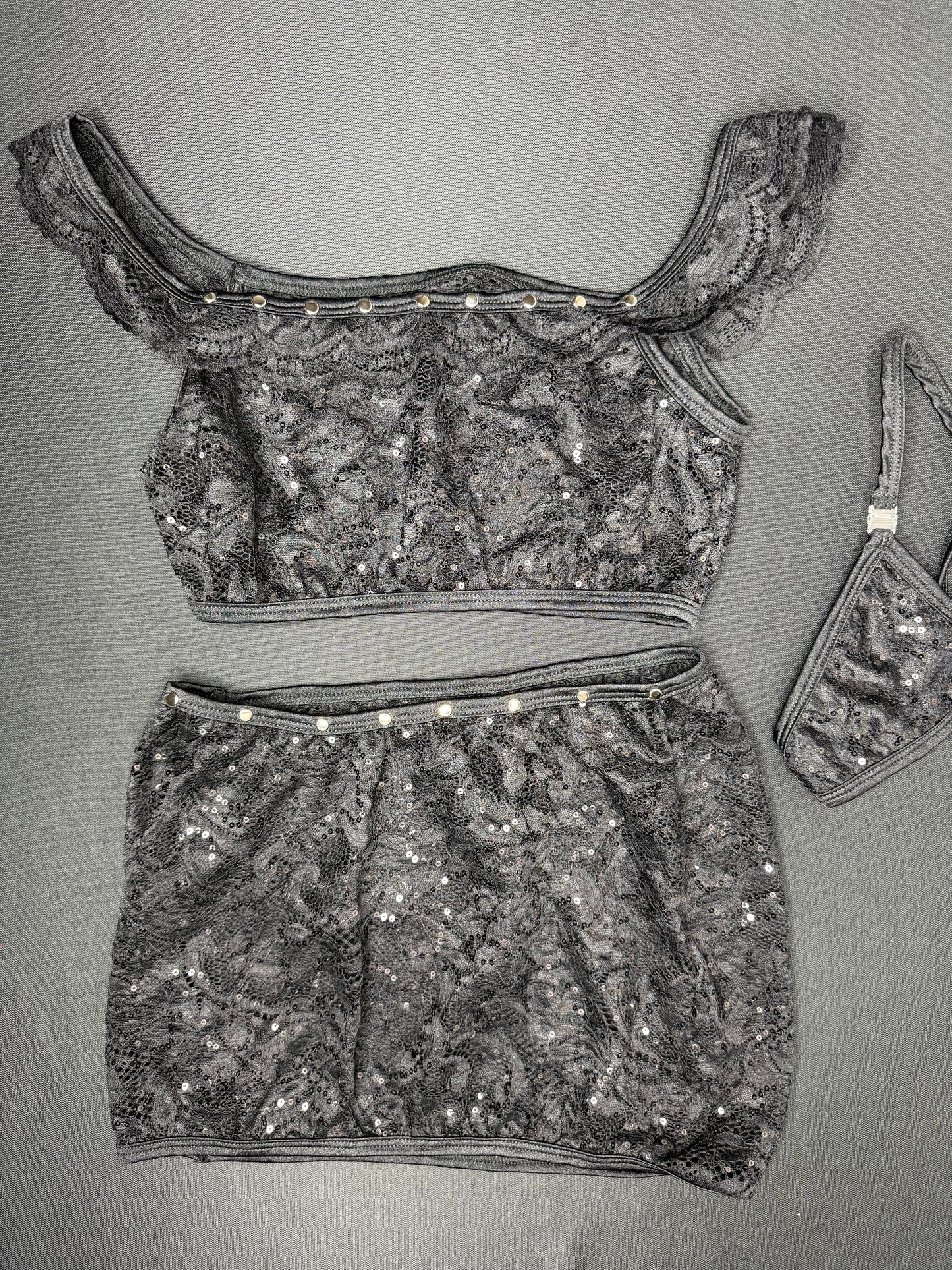 Black Lace Sports Top/Skirt Two-Piece Lingerie Outfit