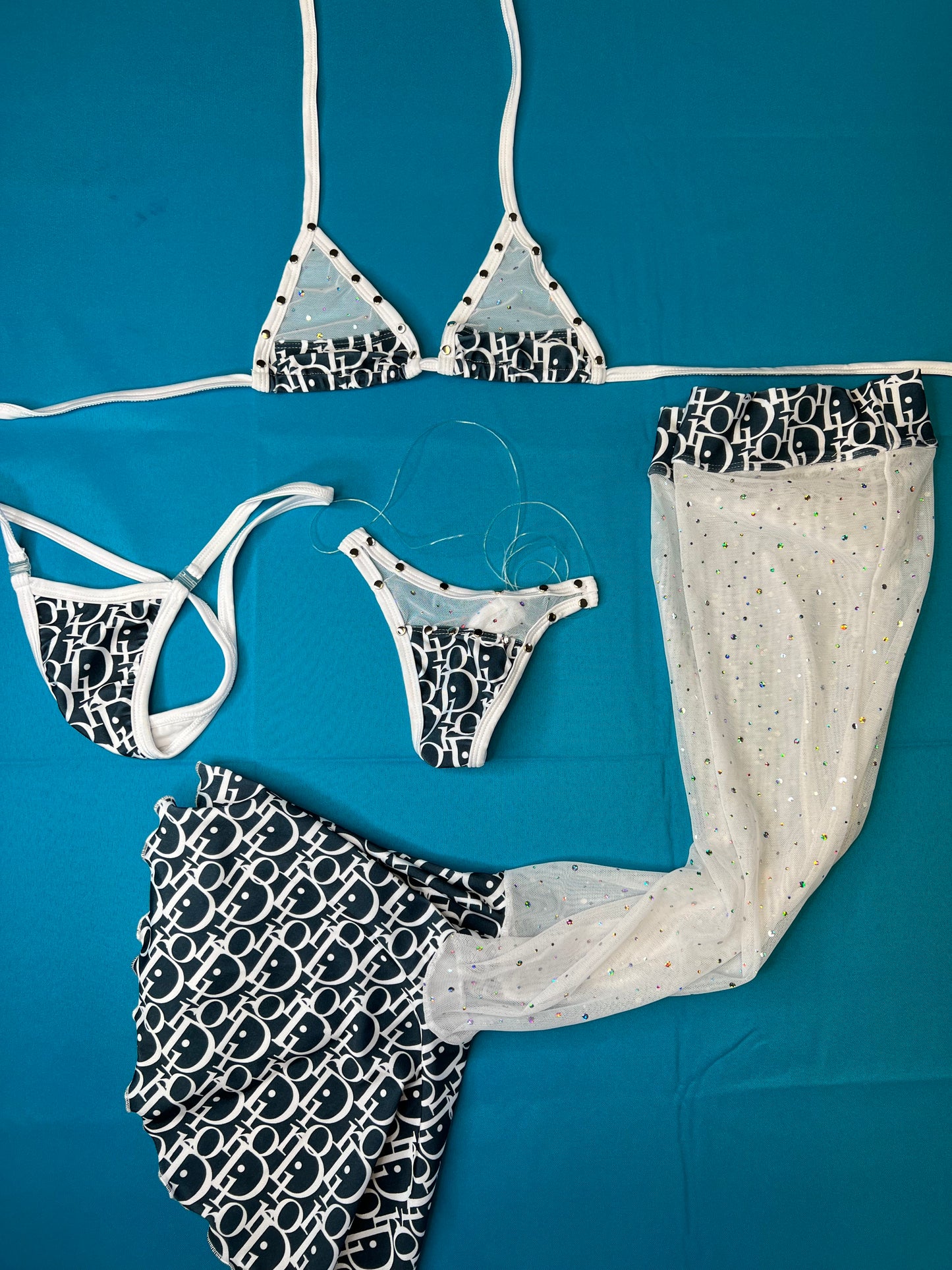 Mesmerizing White Silver/Blue Exotic Dance Wear Leg Outfit