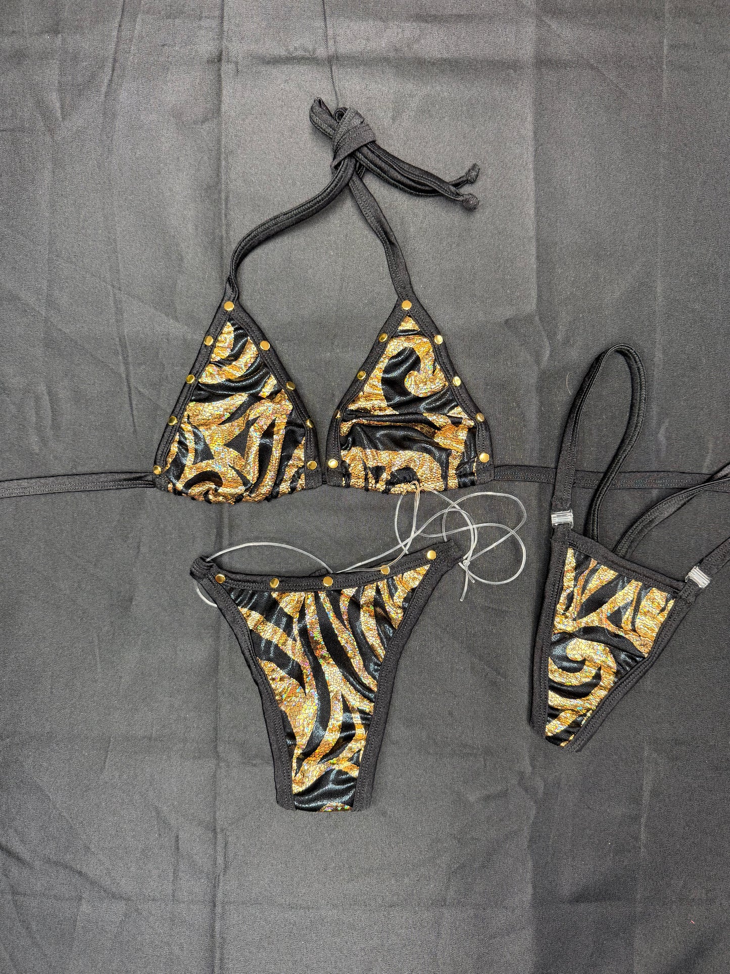 Black/Gold Spandex Two-Piece Lingerie Outfit