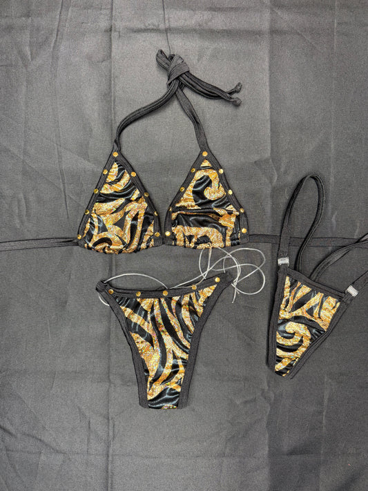 Black/Gold Spandex Two-Piece Lingerie Outfit