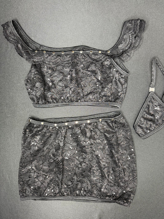 Black Lace Sports Top/Skirt Two-Piece Lingerie Outfit
