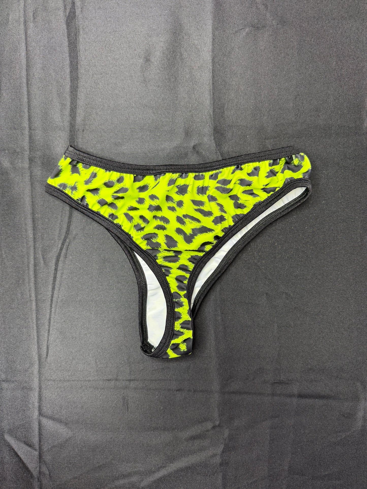 Neon Green Leopard Animal Print Star-Top/Shorts Two-Piece Lingerie Outfit