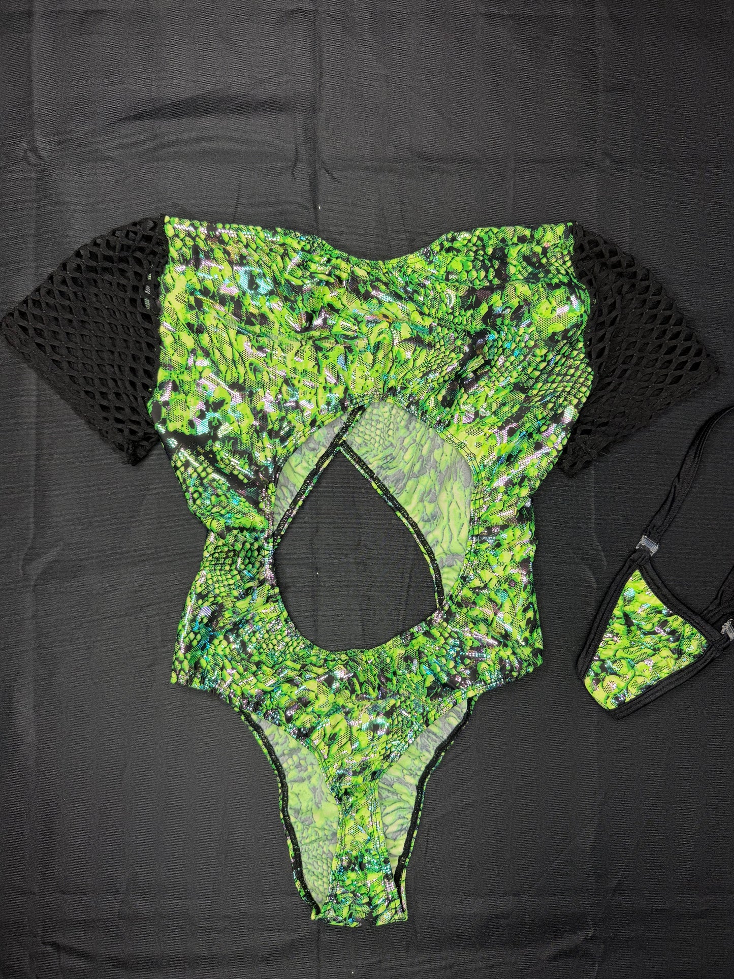 Metallic Green/Black Spandex Short Sleeve Leotard One-Piece Lingerie Outfit